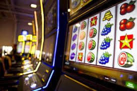 Bàn live casino với dealer thật trên 68gamebai